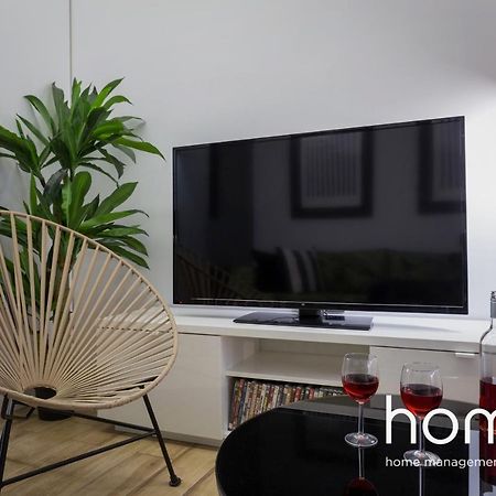 35M² Homm Impressive Apartment In Афины Экстерьер фото